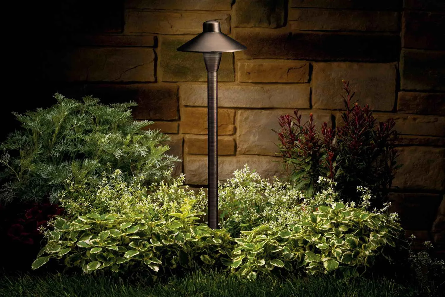 12V 6.75" Landscape Path Light Centennial Brass