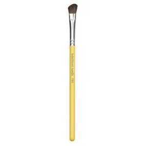 Bdellium Studio Eyes 766: Angled Shadow Brush