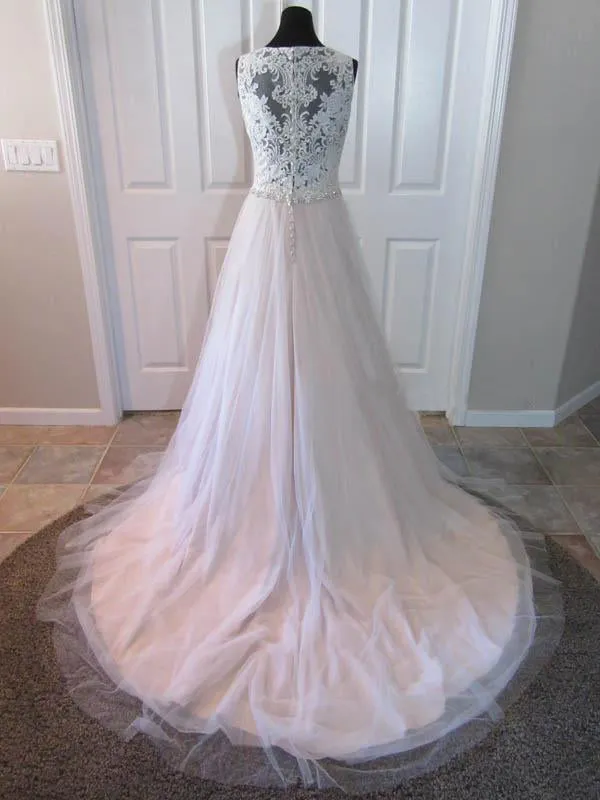 Beautiful Wedding Dresses A-line Scoop Sweep/Brush Train Lace Bridal Gown JKS252