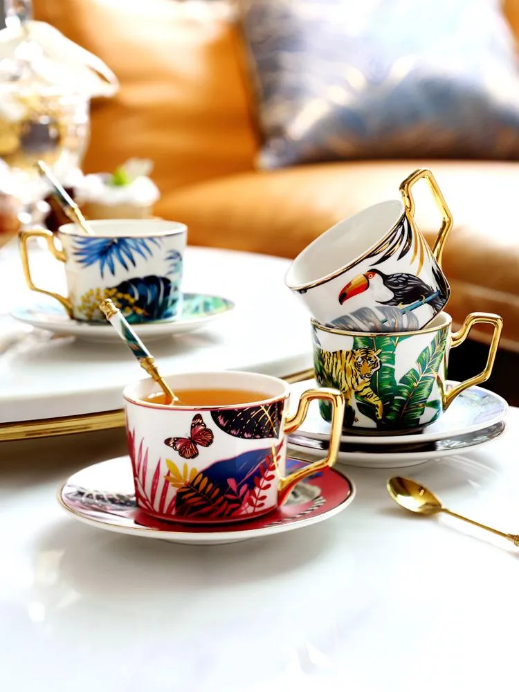 Butterfly Pattern Porcelain Coffee Cups, Coffee Cups with Gold Trim and Gift Box, Tea Cups and Saucers