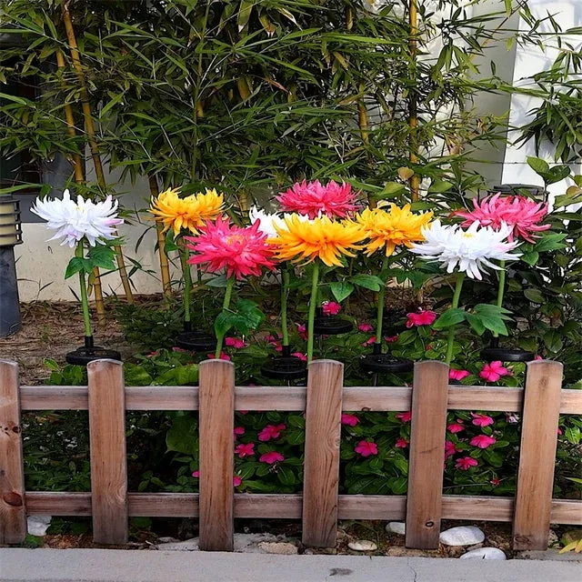 Chrysanthemum LED Solar Light