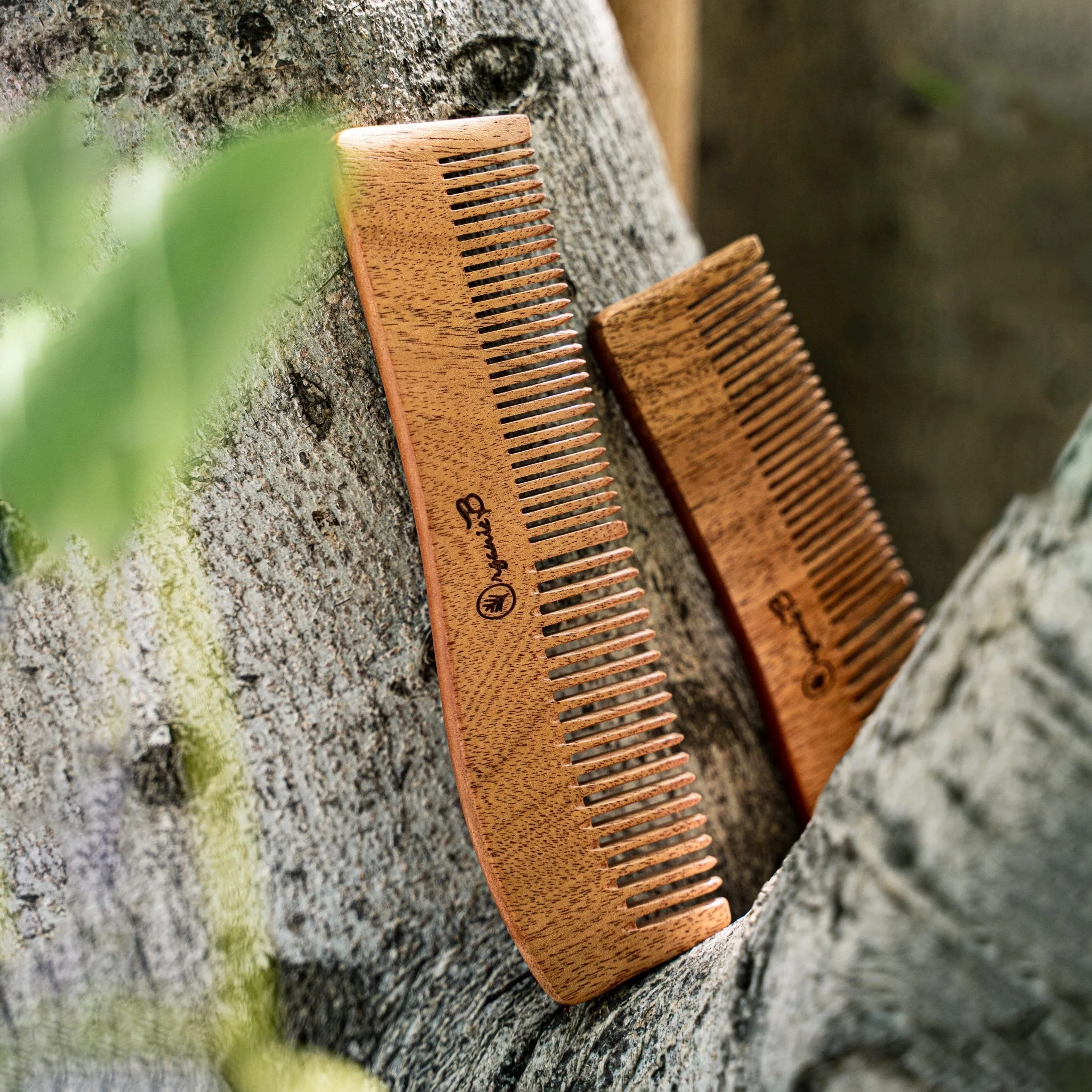 Full Neem Comb Wave Shape for Detangling and Shampoo