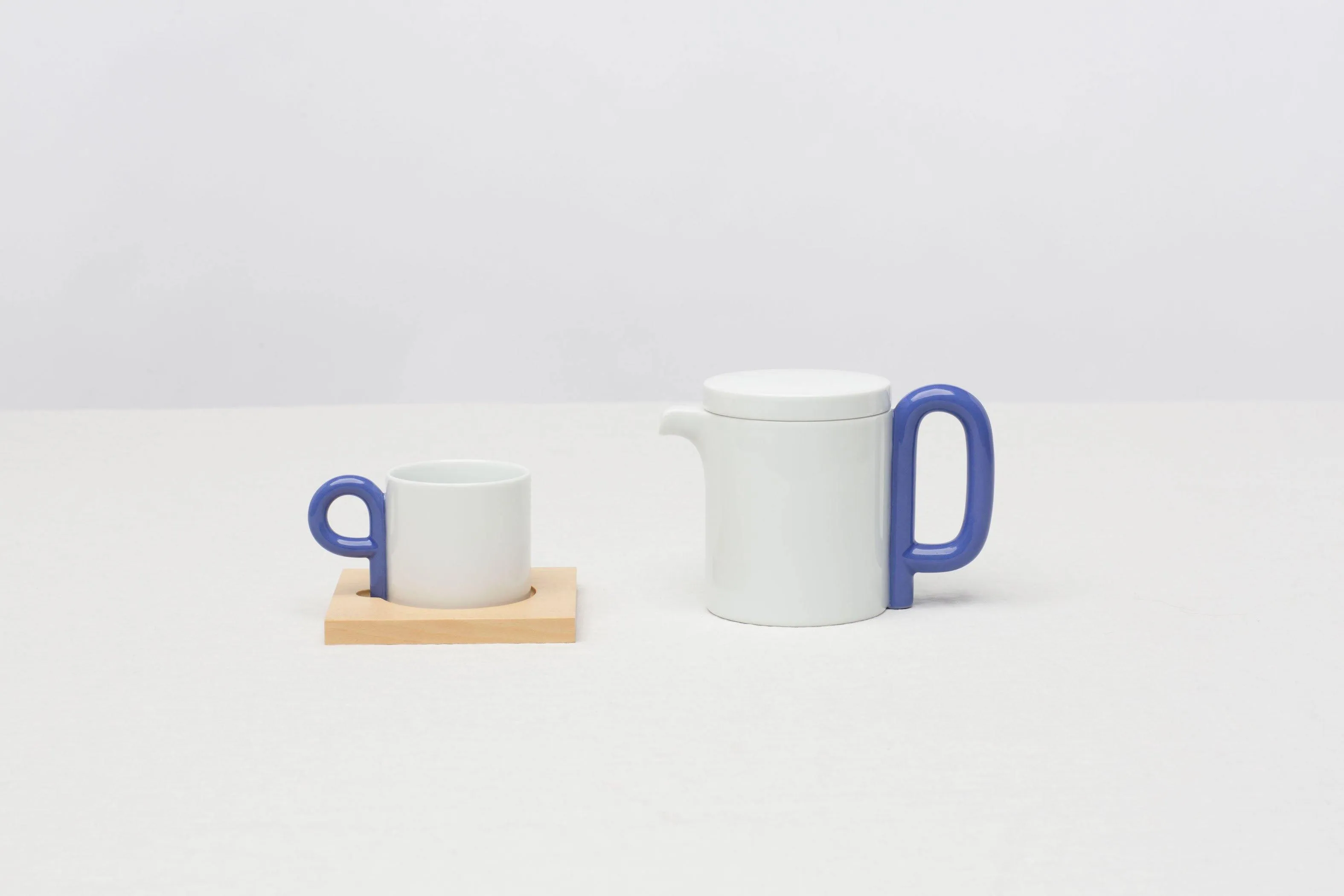 Hakusan P-type Tea Cup and Wooden Saucer