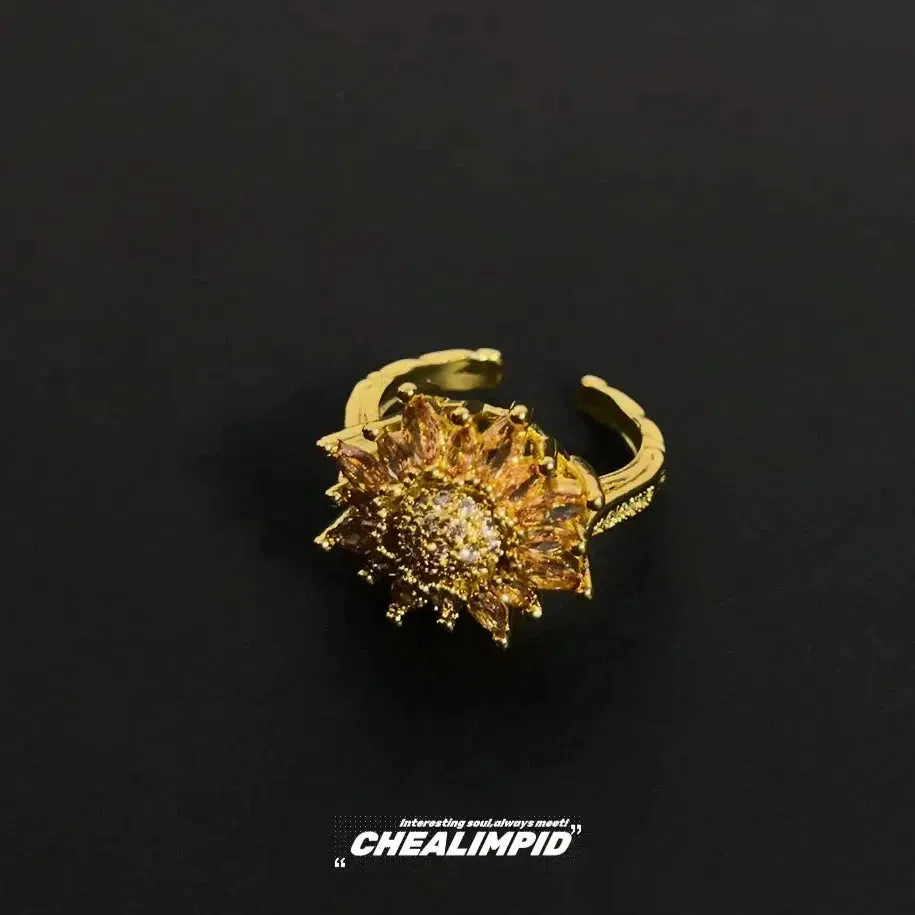 MAYTRENDS  - Sunflower Sparkle Ring