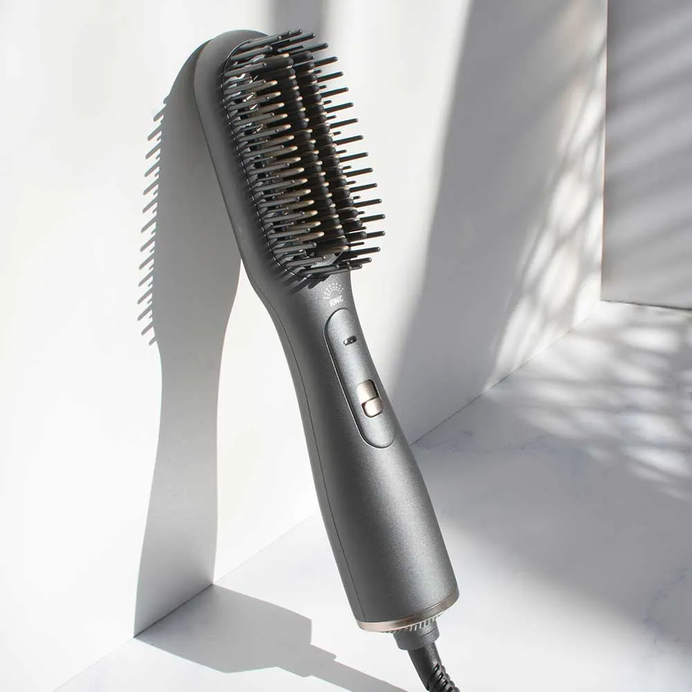 SILVER BULLET Bliss 2-in-1 Styling Brush